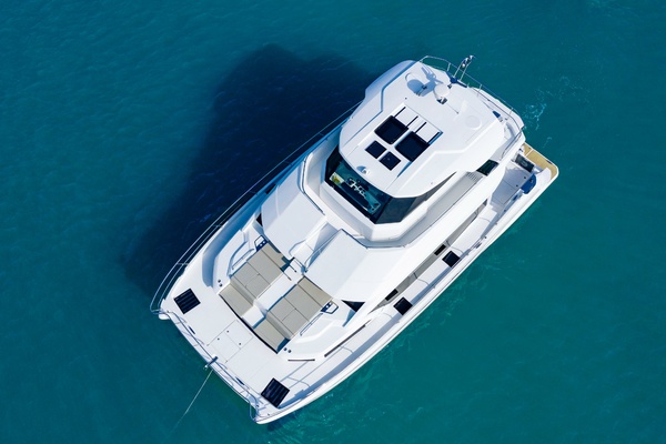 54ft Aquila Yacht For Sale