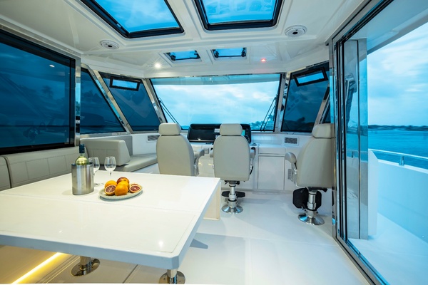 54ft Aquila Yacht For Sale