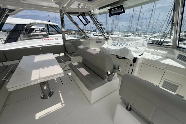 2023 Aquila 54