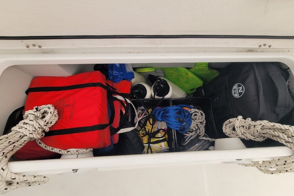 Earling 30ft Beneteau Yacht For Sale