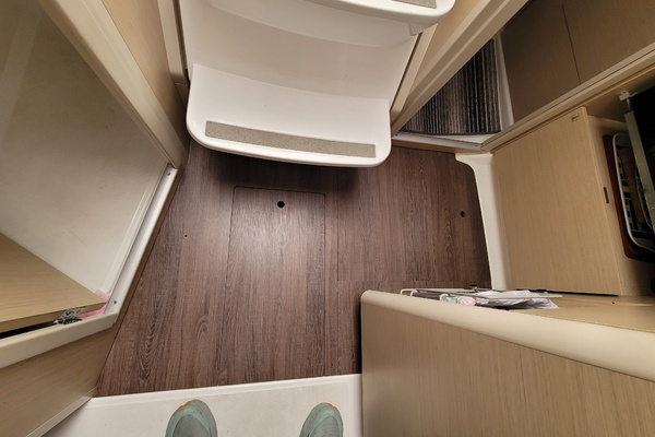 Earling 30ft Beneteau Yacht For Sale