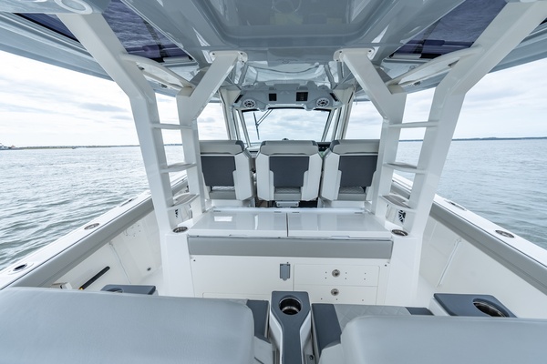 FIERO 3 43ft Pursuit Yacht For Sale