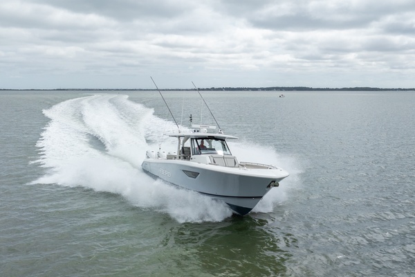 FIERO 3 43ft Pursuit Yacht For Sale