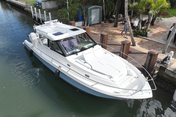 44ft Pursuit Yacht For Sale