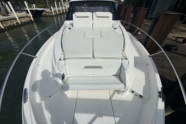 44ft Pursuit Yacht For Sale