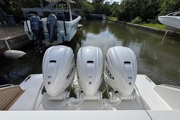 44ft Pursuit Yacht For Sale