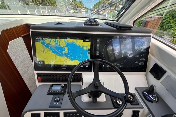 44ft Pursuit Yacht For Sale