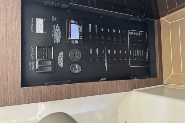 44ft Pursuit Yacht For Sale