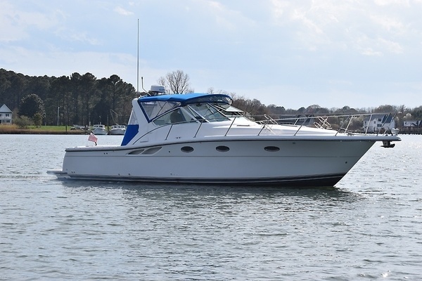 Photo of the 2001 Tiara Yachts 35 "Glory Daze"