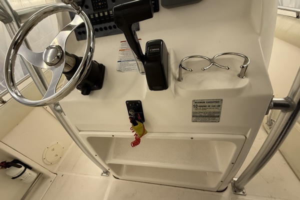 22ft Robalo Yacht For Sale