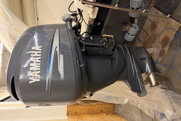 22ft Robalo Yacht For Sale