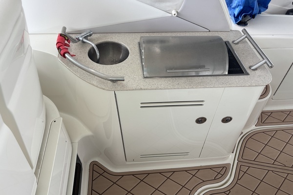 2010 Sea Ray 37