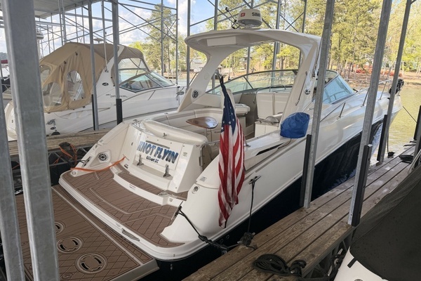 2010 Sea Ray 37