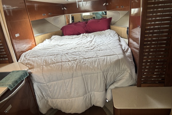 Knot Flyin 37ft Sea Ray Yacht For Sale