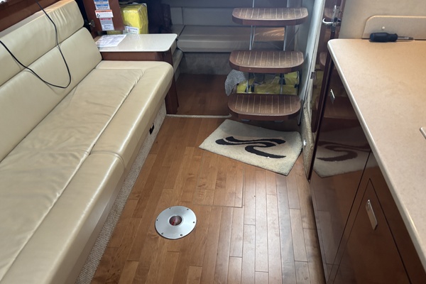 Knot Flyin 37ft Sea Ray Yacht For Sale