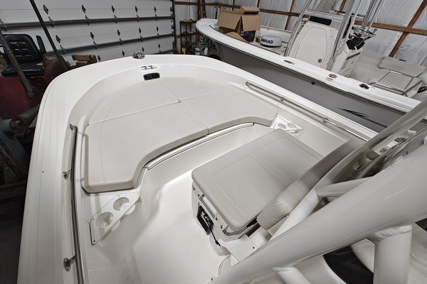 19ft Boston Whaler Yacht For Sale