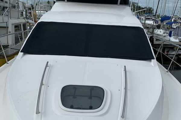 ABOVE GROUND 45ft Sea Ray Yacht For Sale