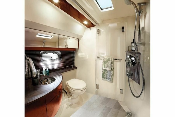 ABOVE GROUND 45ft Sea Ray Yacht For Sale