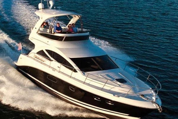 ABOVE GROUND 45ft Sea Ray Yacht For Sale