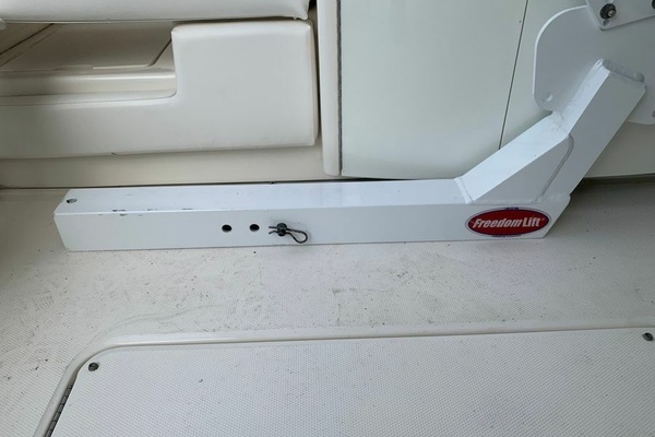 ABOVE GROUND 45ft Sea Ray Yacht For Sale