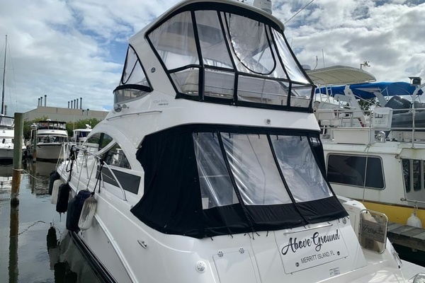 ABOVE GROUND 45ft Sea Ray Yacht For Sale