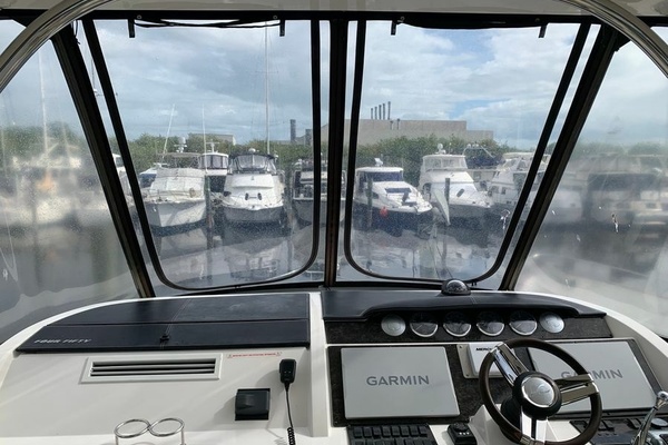 ABOVE GROUND 45ft Sea Ray Yacht For Sale