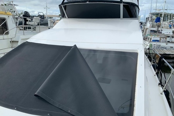 ABOVE GROUND 45ft Sea Ray Yacht For Sale