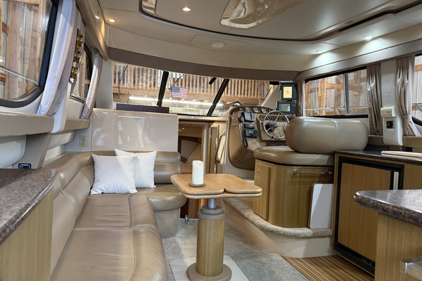 34ft Bayliner Yacht For Sale