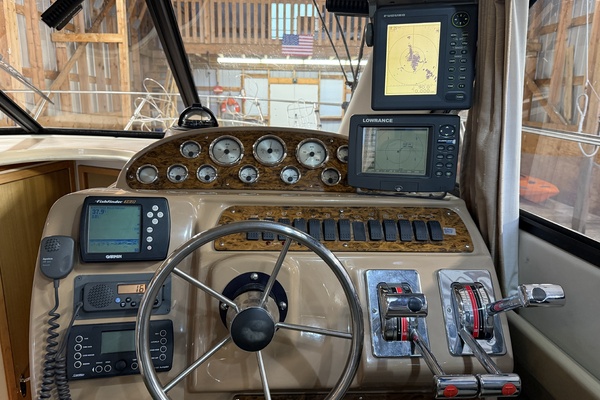 34ft Bayliner Yacht For Sale