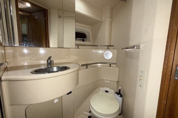 34ft Bayliner Yacht For Sale