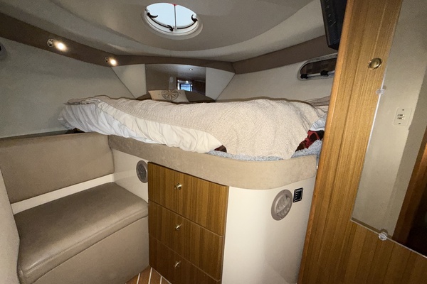 34ft Bayliner Yacht For Sale