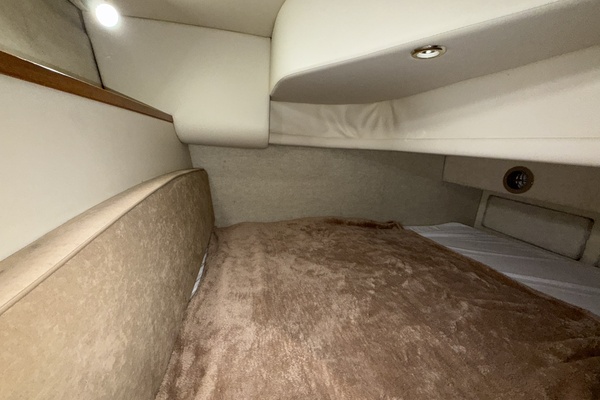 34ft Bayliner Yacht For Sale