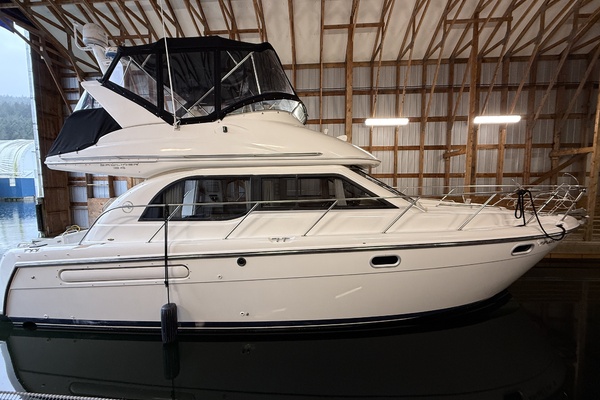 34ft Bayliner Yacht For Sale