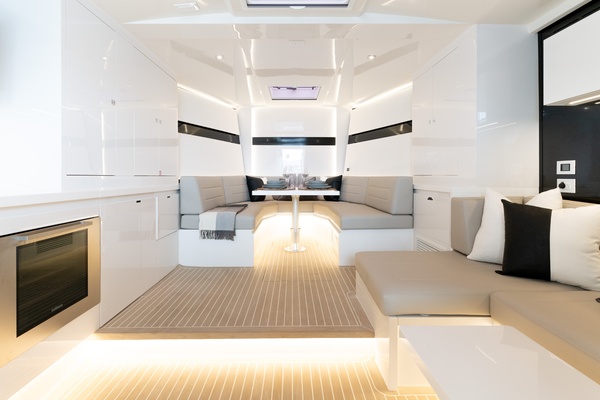 56ft VanDutch Yacht For Sale