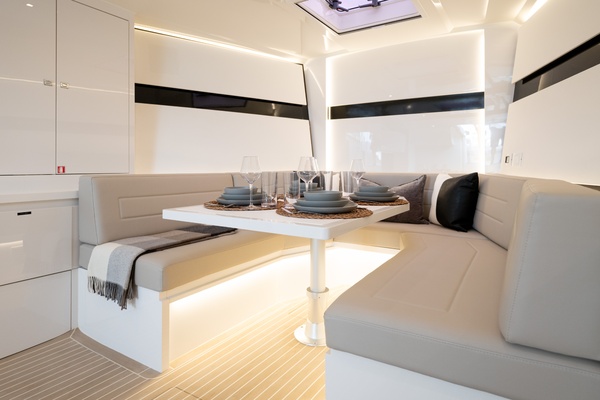 56ft VanDutch Yacht For Sale