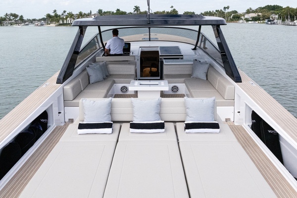 56ft VanDutch Yacht For Sale