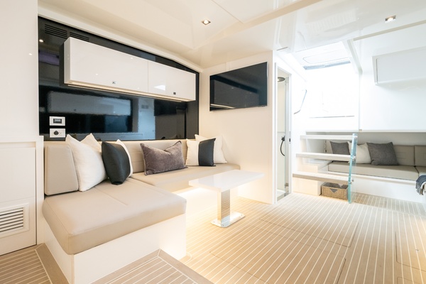 56ft VanDutch Yacht For Sale