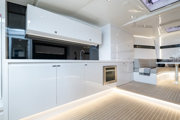 56ft VanDutch Yacht For Sale