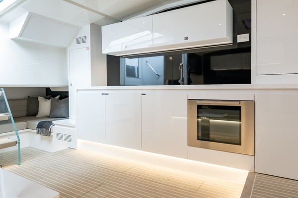 56ft VanDutch Yacht For Sale