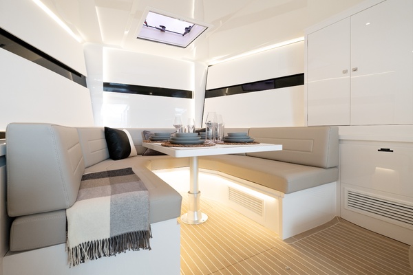 56ft VanDutch Yacht For Sale