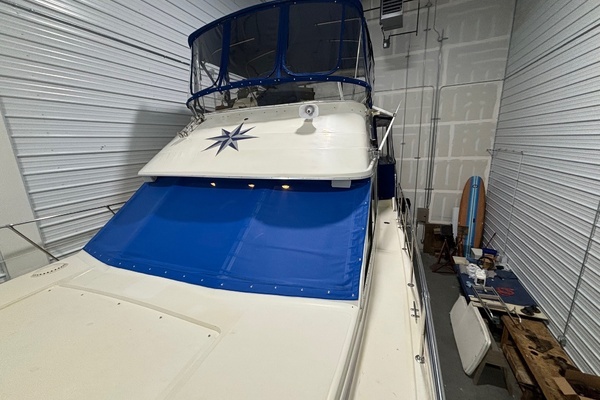 Photo of the 1987 Chris-Craft 427 catalina