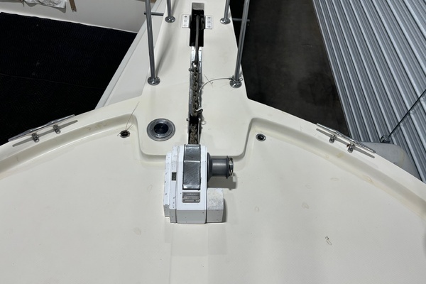 Photo of the 1987 Chris-Craft 427 catalina