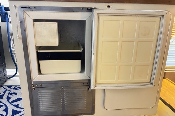 42ft Chris Craft Yacht For Sale