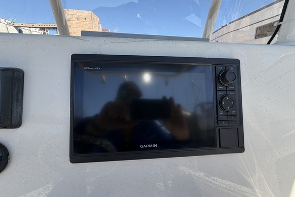 24ft Sea Chaser Yacht For Sale