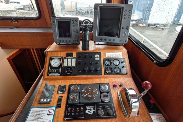 2000 Nordic Tugs 37