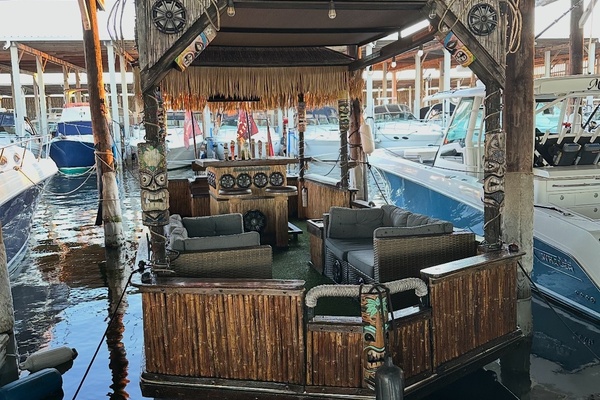 25ft Starcraft Yacht For Sale