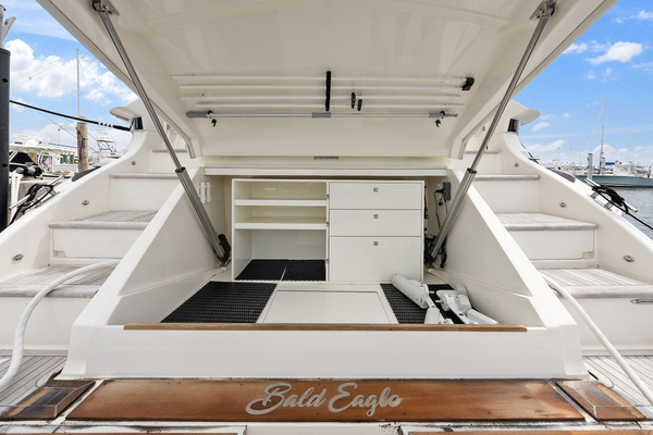 63ft Riviera Yacht For Sale