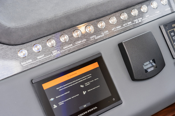 63ft Riviera Yacht For Sale