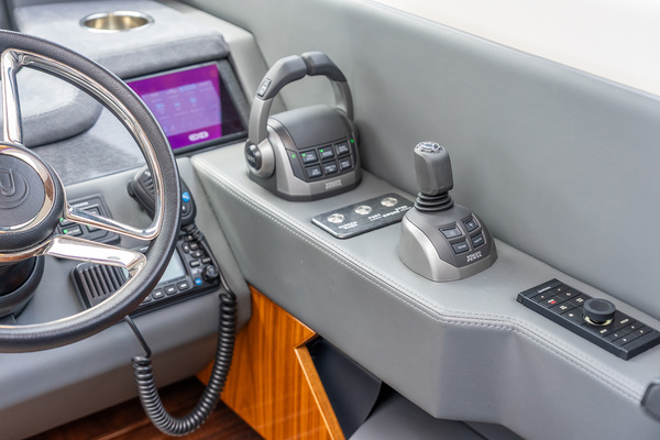 63ft Riviera Yacht For Sale