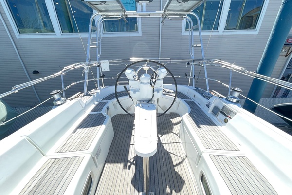 42ft Beneteau Yacht For Sale